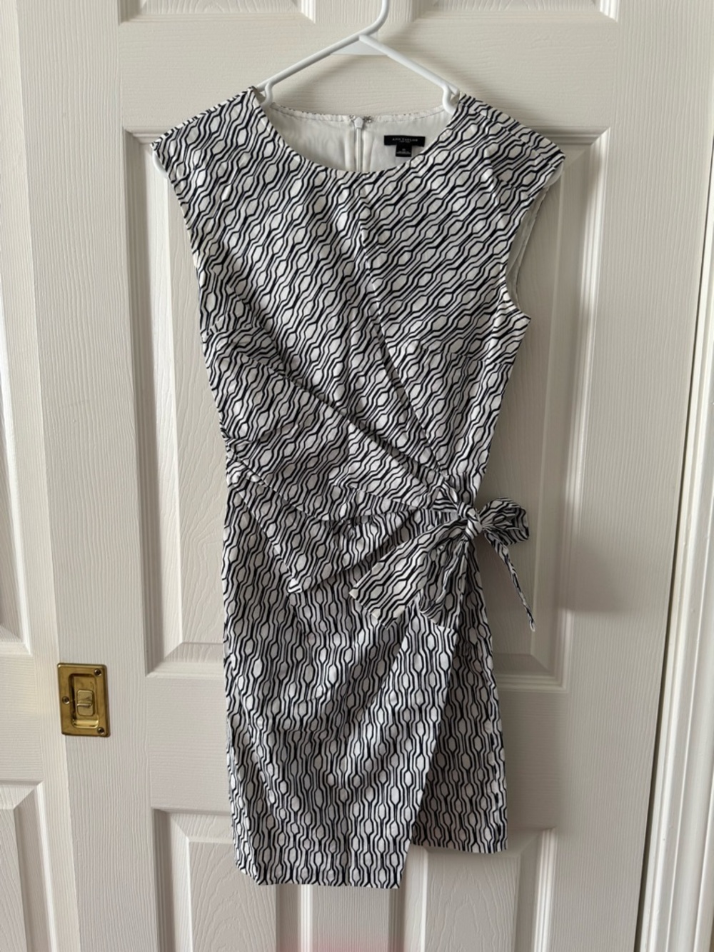 Ann Taylor Black and White Sleeveless Tie-Waist Mini Dress